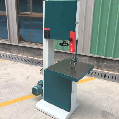 品質  Adjustable VERTICAL angle woodworking band sawing machine for furniture industry 工場
